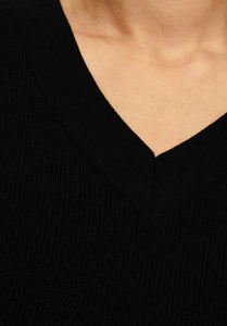 Onyx V Neck